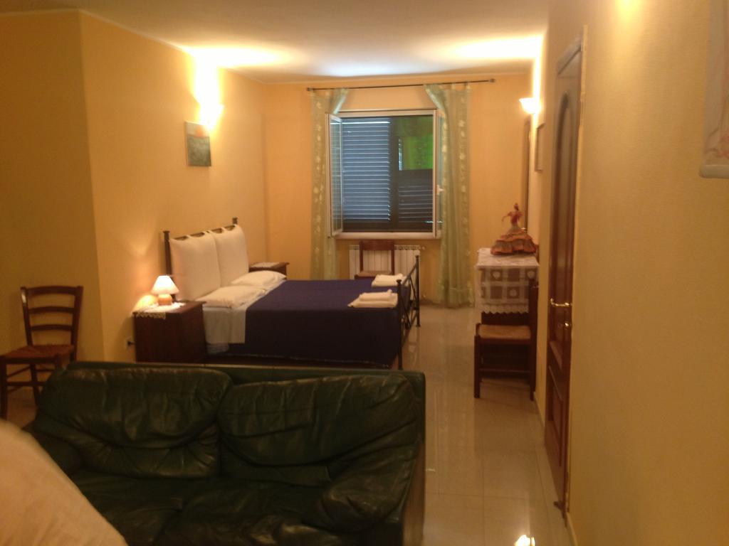 Villa Naclerio Sarzana Bilik gambar